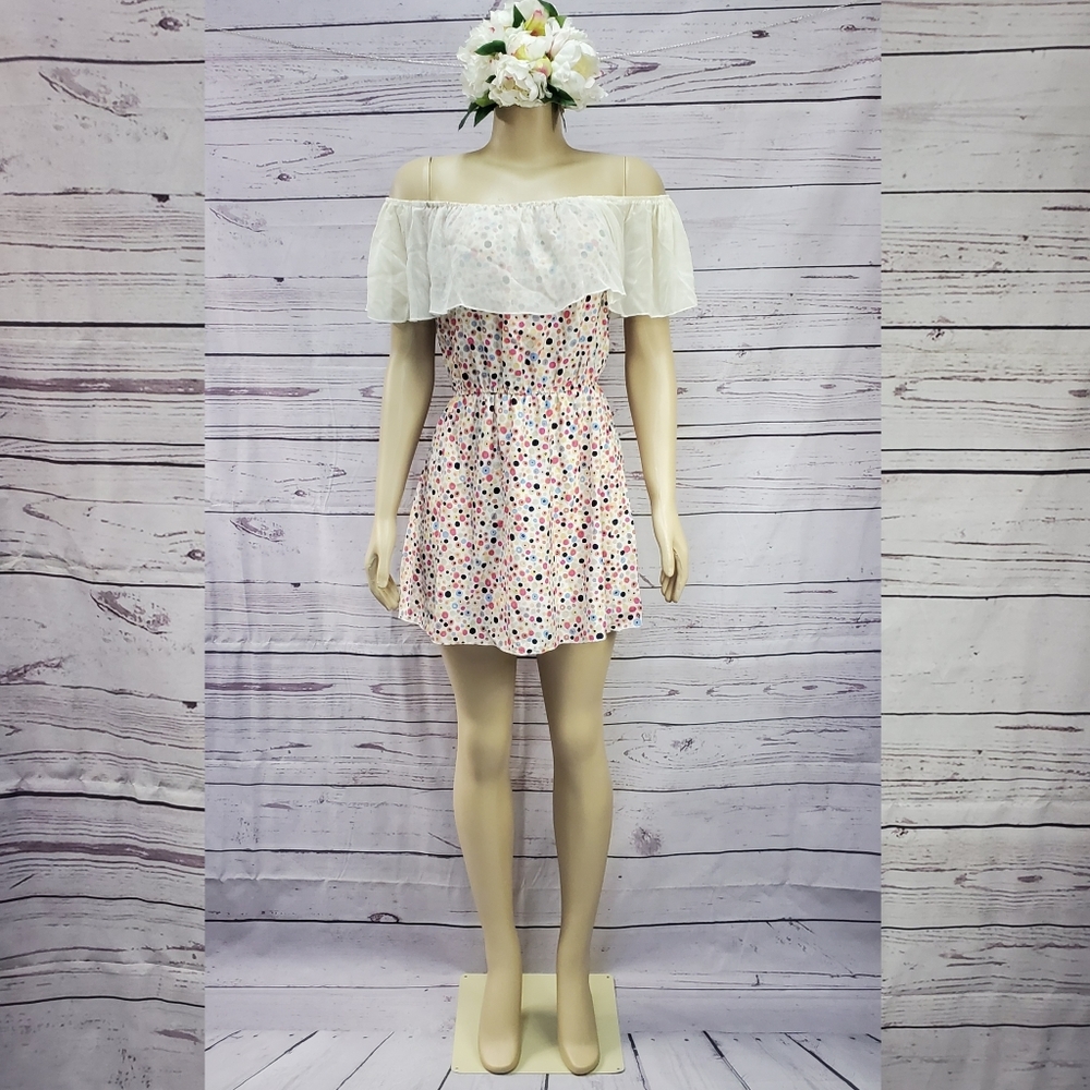 small off shoulder summer dress - Picture 2 of 6
